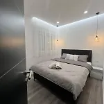 Apartmán Millie - Cozy With Parking *