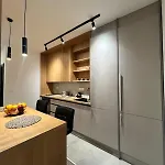 Millie - Cozy With Parking *